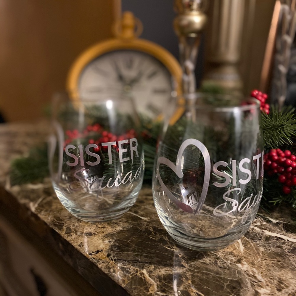 Set of 2 handmade “Sister Squad” wineglasses